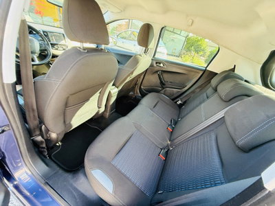 Peugeot 208 VTi 82 CV 5 porte Allure (19)