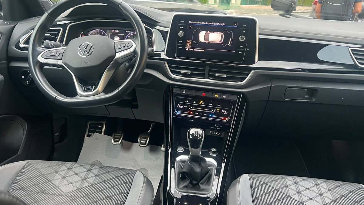 Volkswagen T-Roc Cabrio 1.5 TSI ACT R-Line (11)