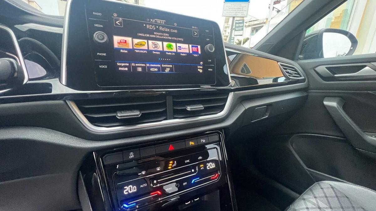Volkswagen T-Roc Cabrio 1.5 TSI ACT R-Line (13)