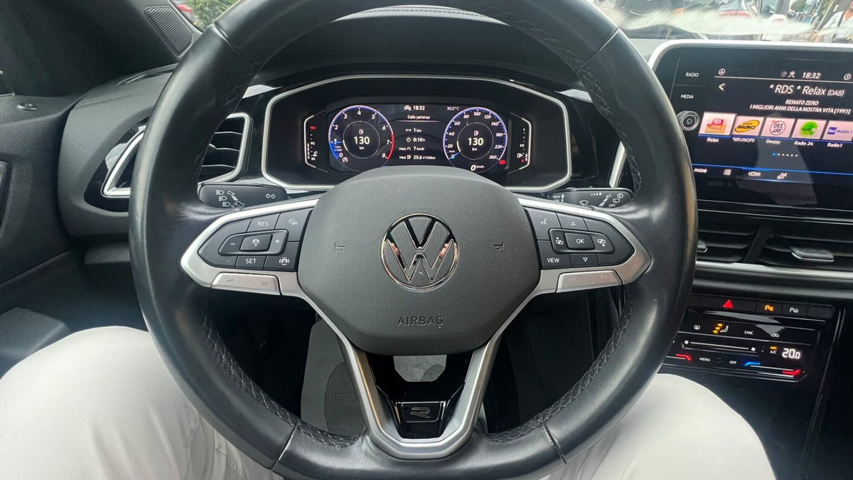 Volkswagen T-Roc Cabrio 1.5 TSI ACT R-Line (16)