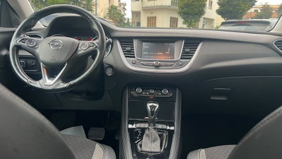 Opel Grandland X 1.6 diesel Ecotec Start&Stop Innovation (11)