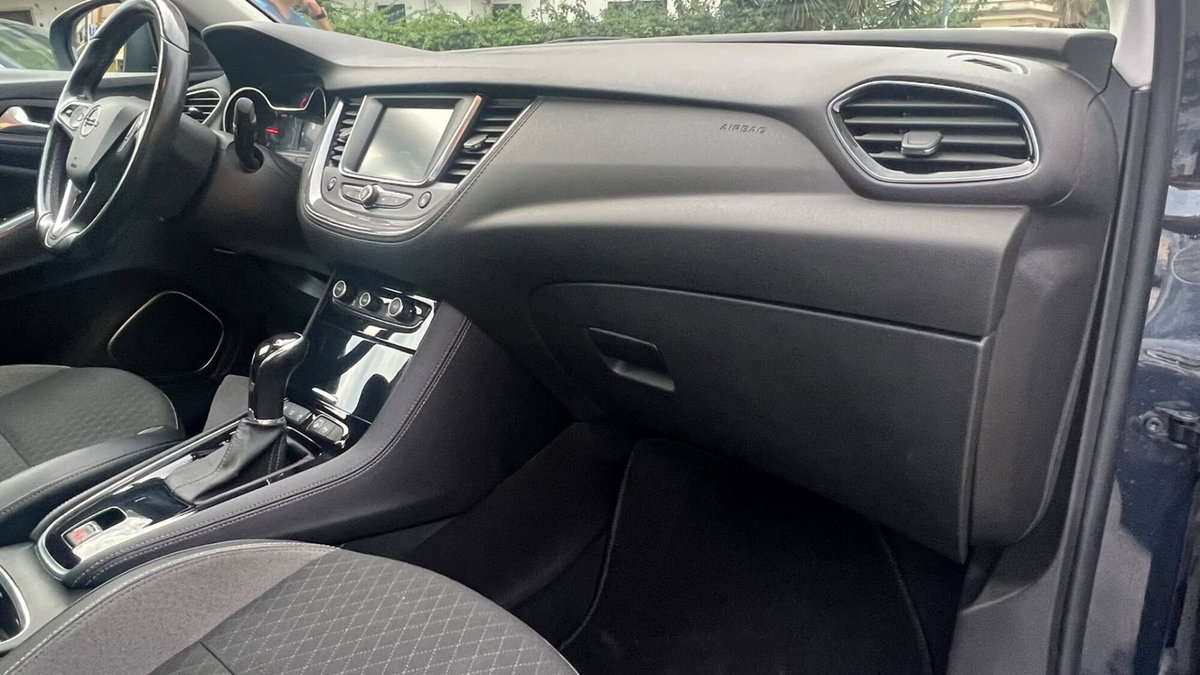 Opel Grandland X 1.6 diesel Ecotec Start&Stop Innovation (12)