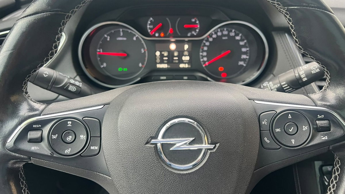 Opel Grandland X 1.6 diesel Ecotec Start&Stop Innovation (14)