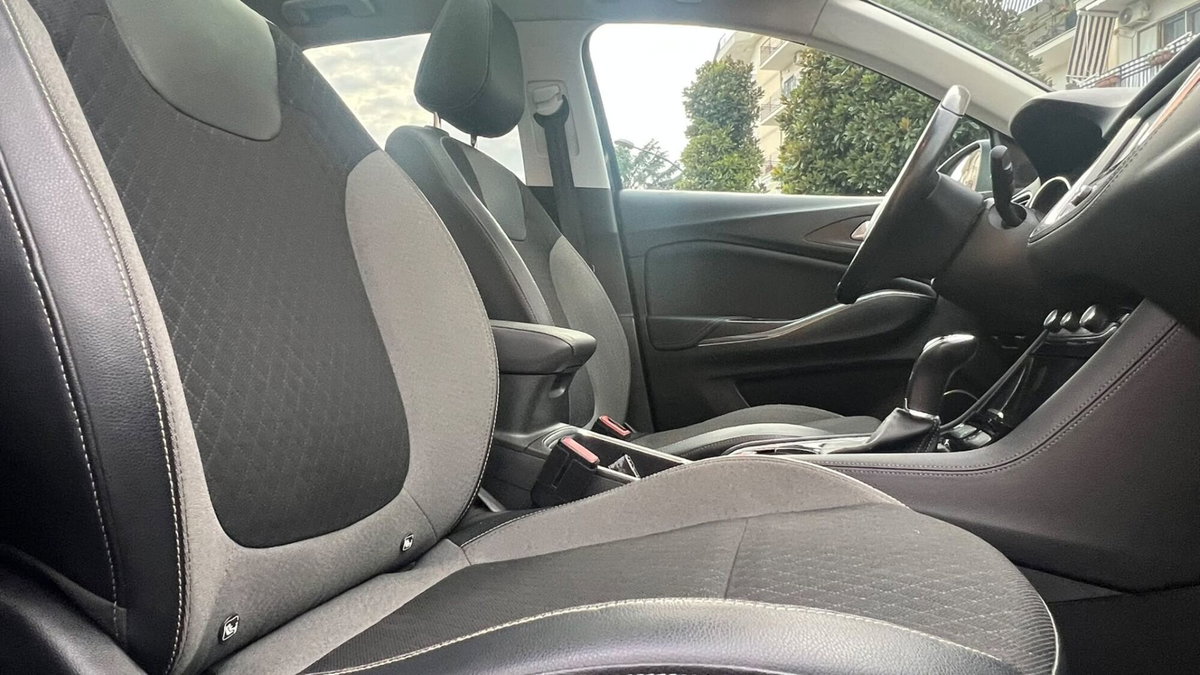 Opel Grandland X 1.6 diesel Ecotec Start&Stop Innovation (8)