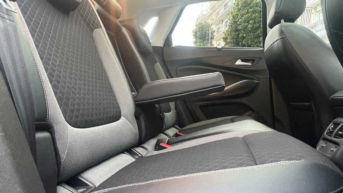 Opel Grandland X 1.6 diesel Ecotec Start&Stop Innovation (9)