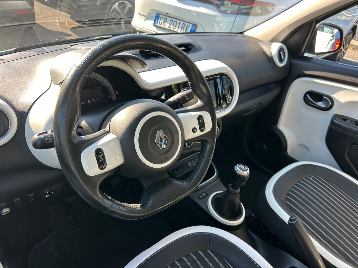 Renault Twingo SCe 65 CV Intens (10)