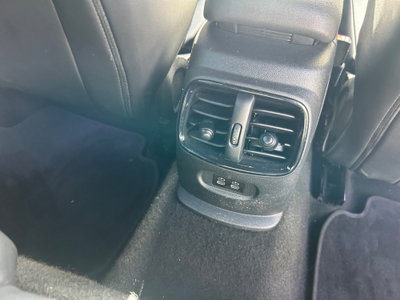 MINI Mini Clubman 2.0 Cooper D Mayfair Edition Clubman (12)