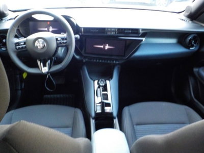 Alfa Romeo Junior 1.2 ibrida 145cv edct6 (7)