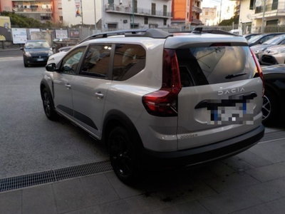 Dacia Jogger 1.2 Eco-G Expression 120cv (14)