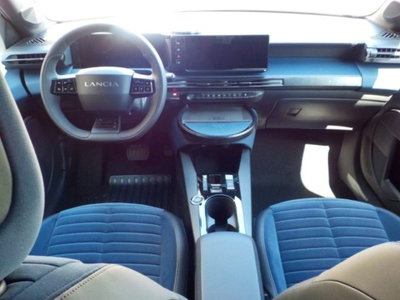 Lancia Ypsilon 1.2 mhev Edizione Limitata Cassina e-dct (7)