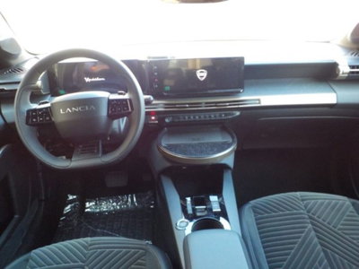 Lancia Ypsilon 1.2 100cv (7)