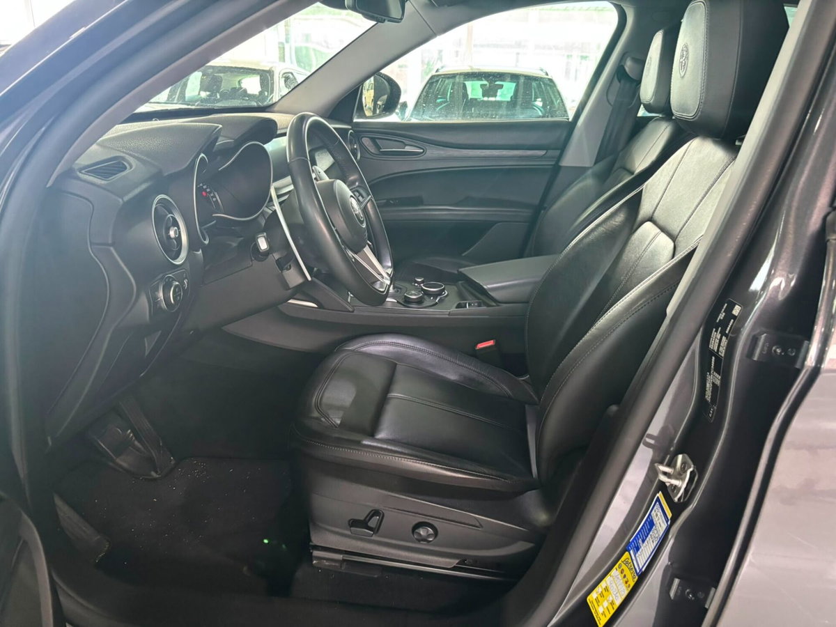Alfa Romeo Stelvio Stelvio 2.2 Turbodiesel 210 CV AT8 Q4 Executive (10)