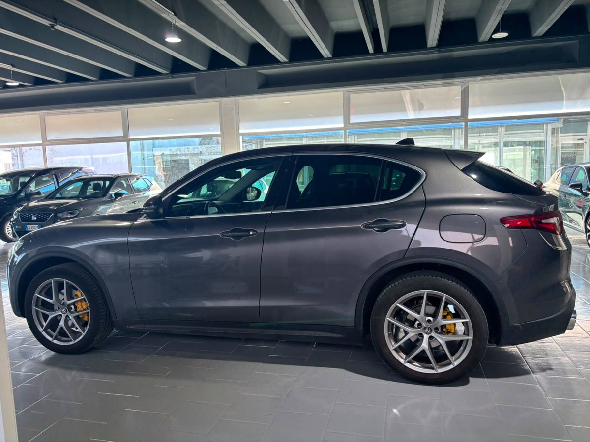Alfa Romeo Stelvio Stelvio 2.2 Turbodiesel 210 CV AT8 Q4 Executive (2)