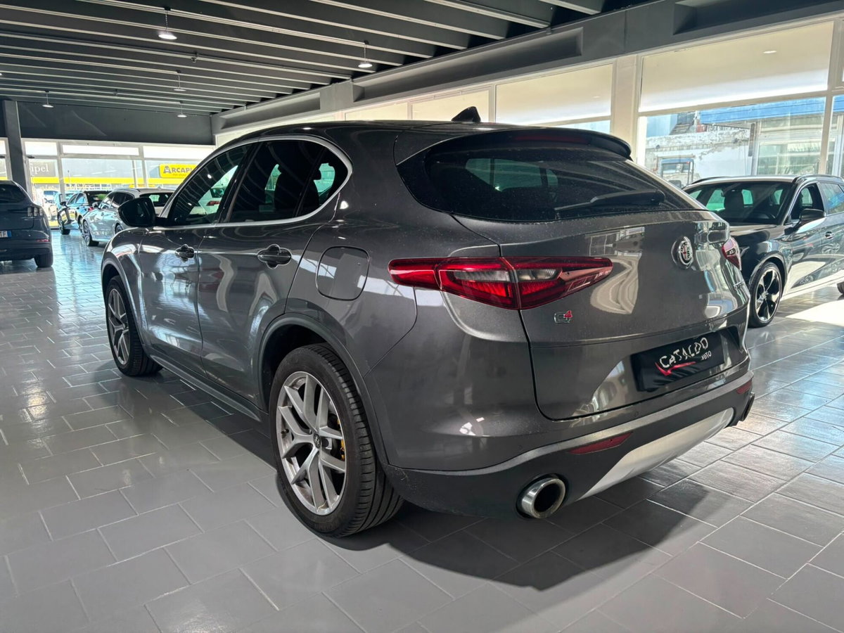 Alfa Romeo Stelvio Stelvio 2.2 Turbodiesel 210 CV AT8 Q4 Executive (3)