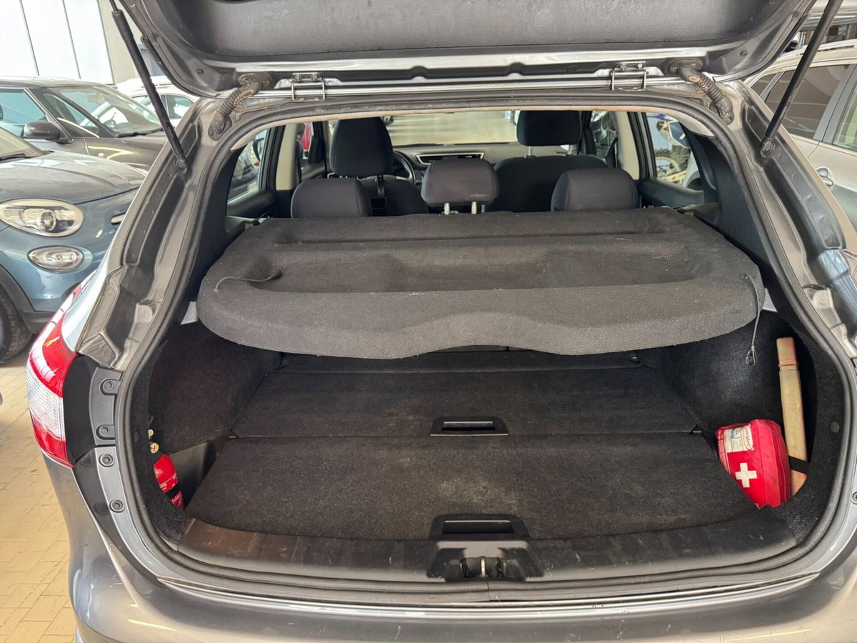 Nissan Qashqai 1.6 dCi 2WD Acenta (12)