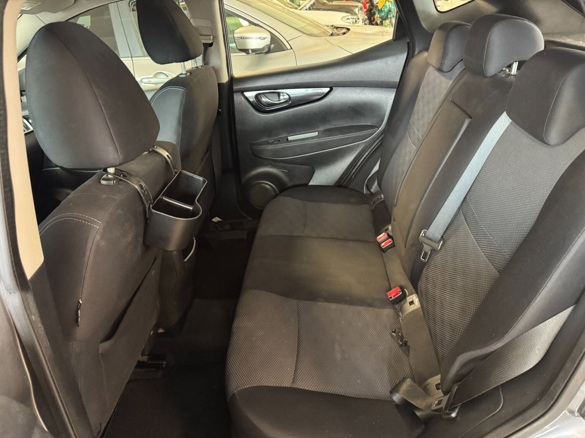 Nissan Qashqai 1.6 dCi 2WD Acenta (7)