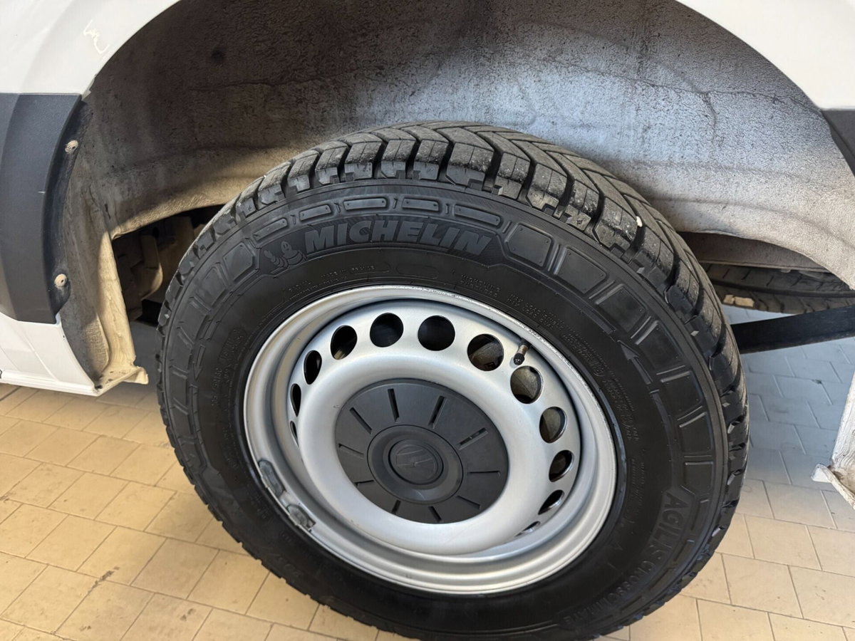 Volkswagen Veicoli Commerciali Crafter Furgone 35 2.0 TDI PM-TM Furgone (10)