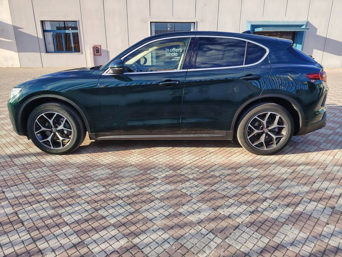 Alfa Romeo Stelvio Stelvio 2.2 Turbodiesel 210 CV AT8 Q4 Executive (2)