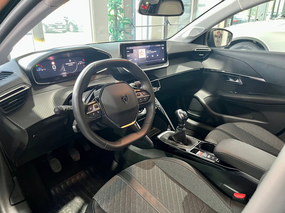 Peugeot 208 PureTech 100 Stop&Start 5 porte Allure (5)