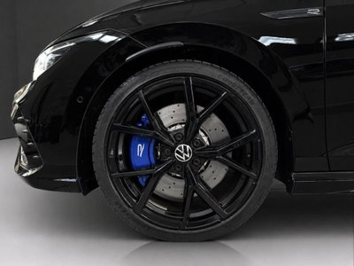Volkswagen Golf 2.0 TSI R DSG 4Motion (7)