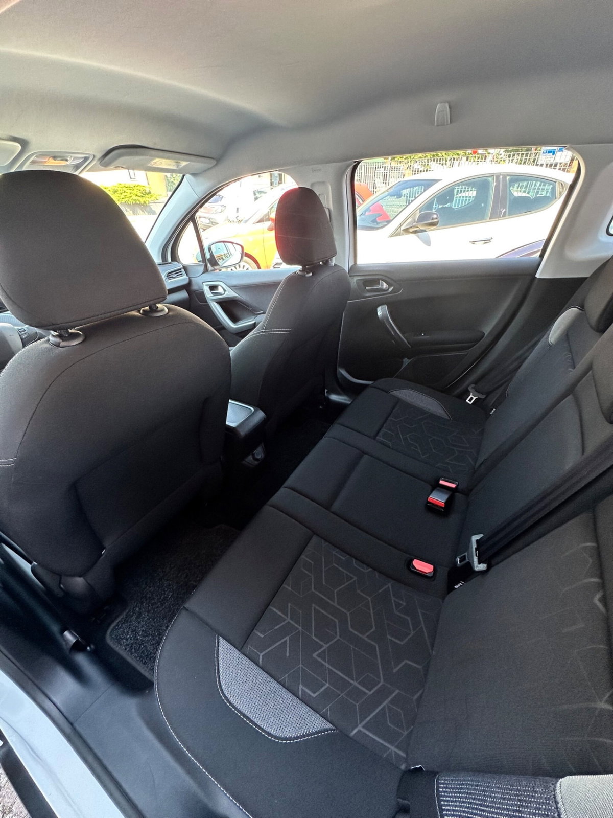 Peugeot 2008 75 Active (12)