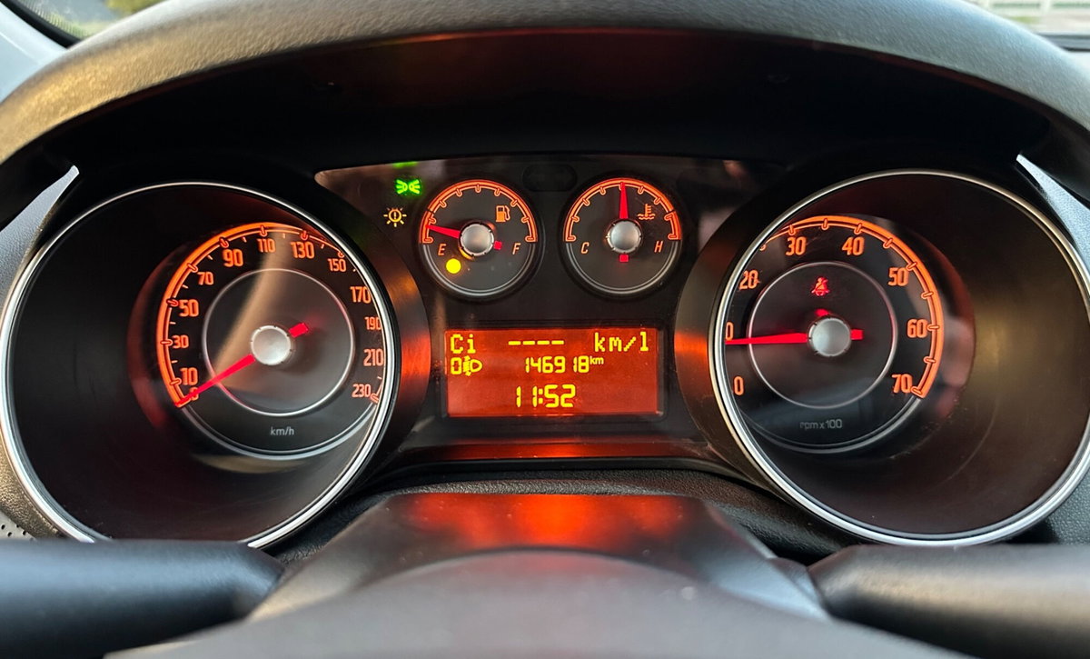 Fiat Punto Evo 1.2 5 porte S&S Dynamic (16)