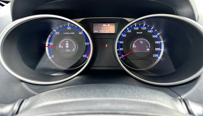Hyundai ix35 2.0 CRDi 4WD Xpossible (20)