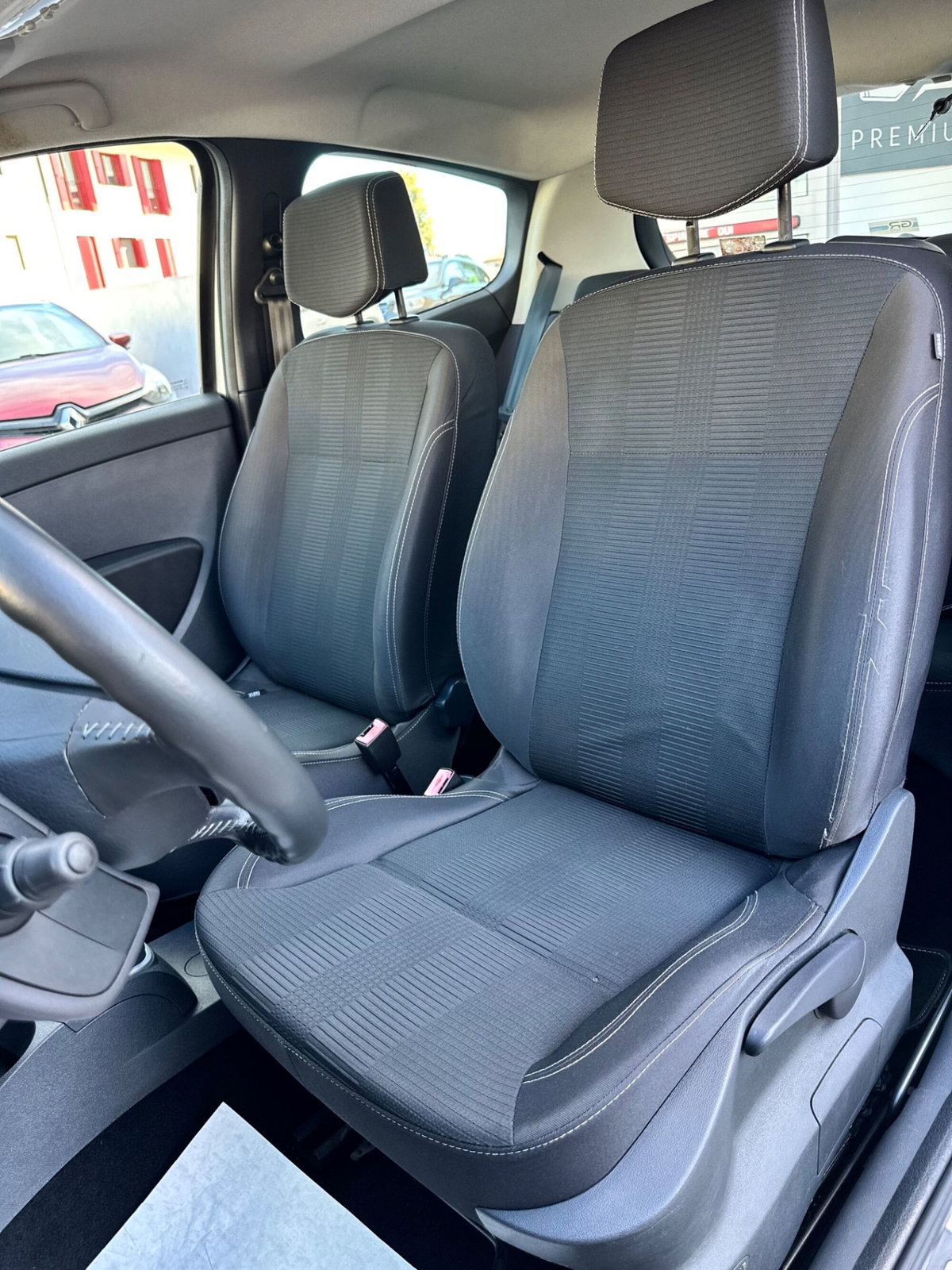 Renault Clio 1.2 16V cat 3 porte Dynamique (10)