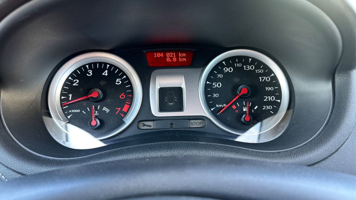 Renault Clio 1.2 16V cat 3 porte Dynamique (17)