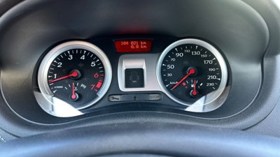 Renault Clio 1.2 16V cat 3 porte Dynamique (17)