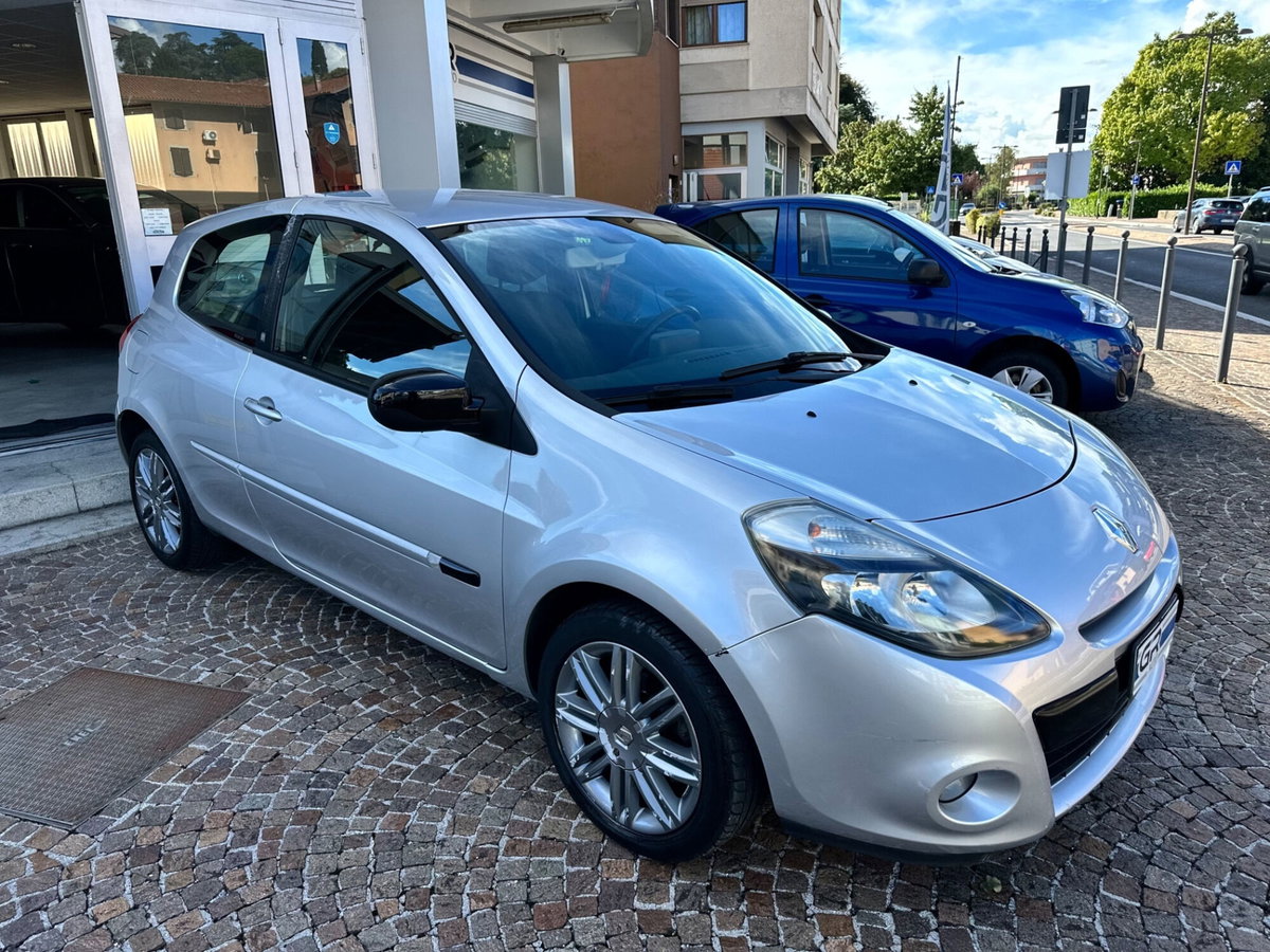 Renault Clio 1.2 16V cat 3 porte Dynamique (3)