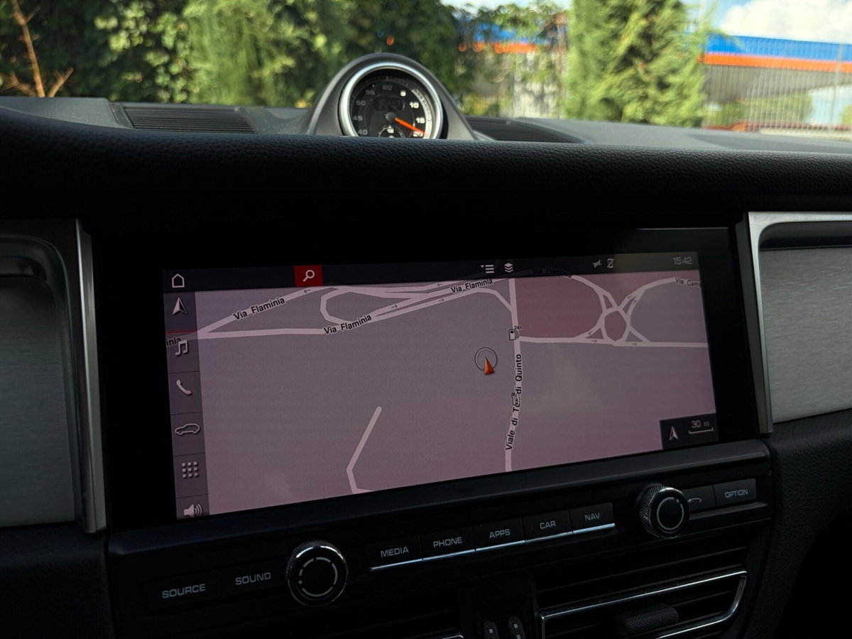 Porsche Macan 2.0 (12)
