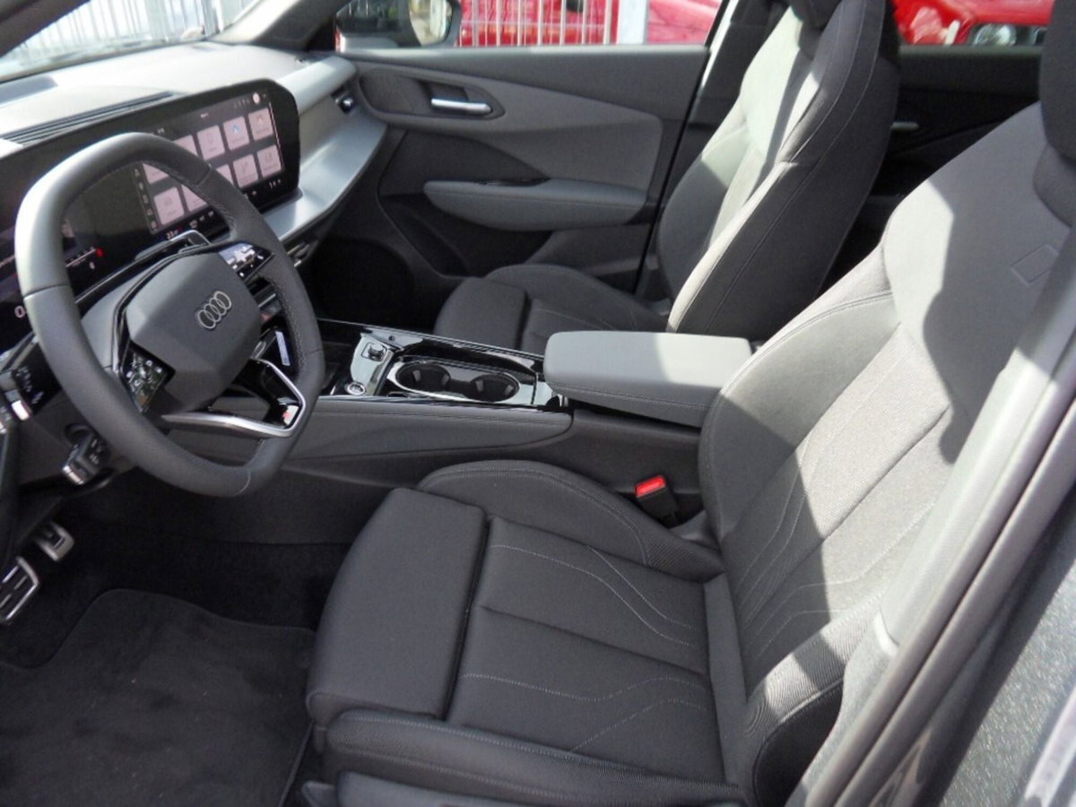 Audi Q3 Sportback 35 TDI quattro S tronic S line edition (14)