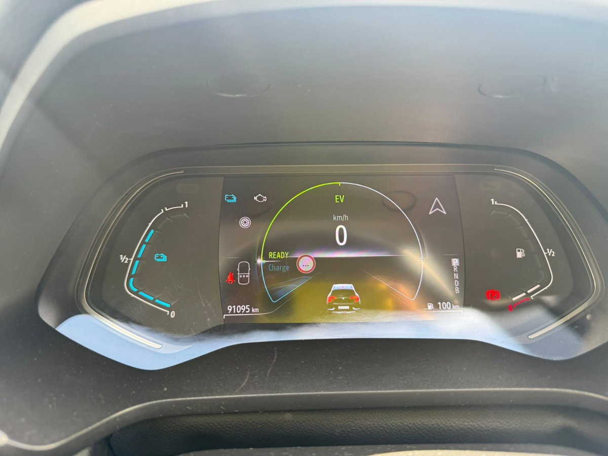 Renault Captur Full Hybrid E-Tech 145 CV Business (8)