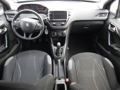 Peugeot 208 VTi 82 CV 3 porte Allure (11)