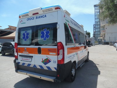 Peugeot Boxer Furgone 335 2.0 BlueHDi PM-TM Furgone coibentato (8)