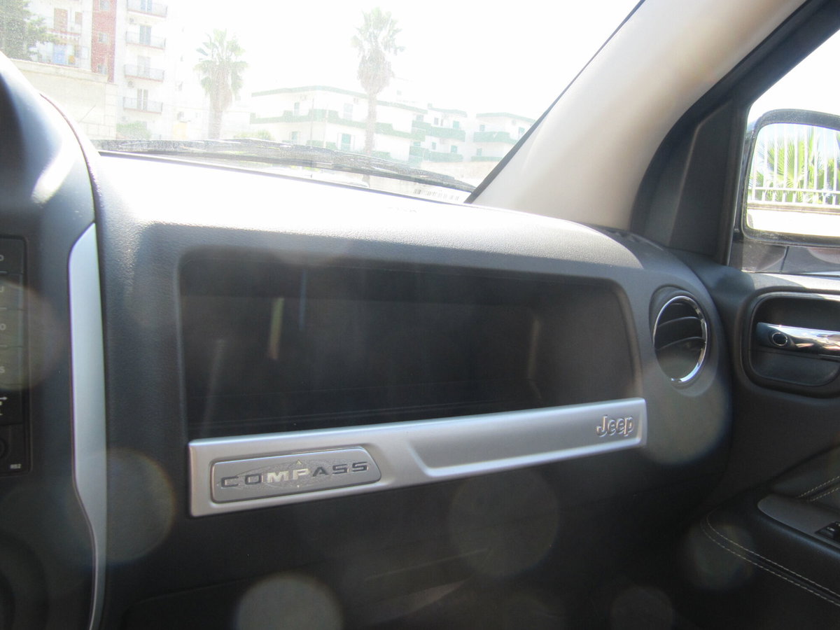 Jeep Compass 2.2 CRD Limited Black Edition (9)