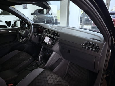 Volkswagen Tiguan 2.0 TDI 150 CV SCR DSG 4MOTION R-Line (20)
