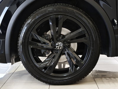 Volkswagen Tiguan 2.0 TDI 150 CV SCR DSG 4MOTION R-Line (7)