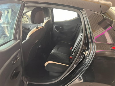 Lancia Ypsilon 1.2 69 CV 5 porte Gold (12)