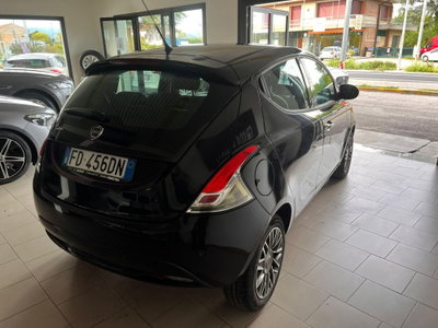 Lancia Ypsilon 1.2 69 CV 5 porte Gold (4)