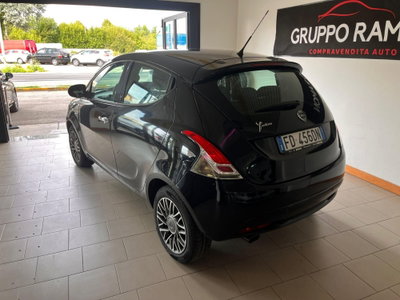 Lancia Ypsilon 1.2 69 CV 5 porte Gold (6)
