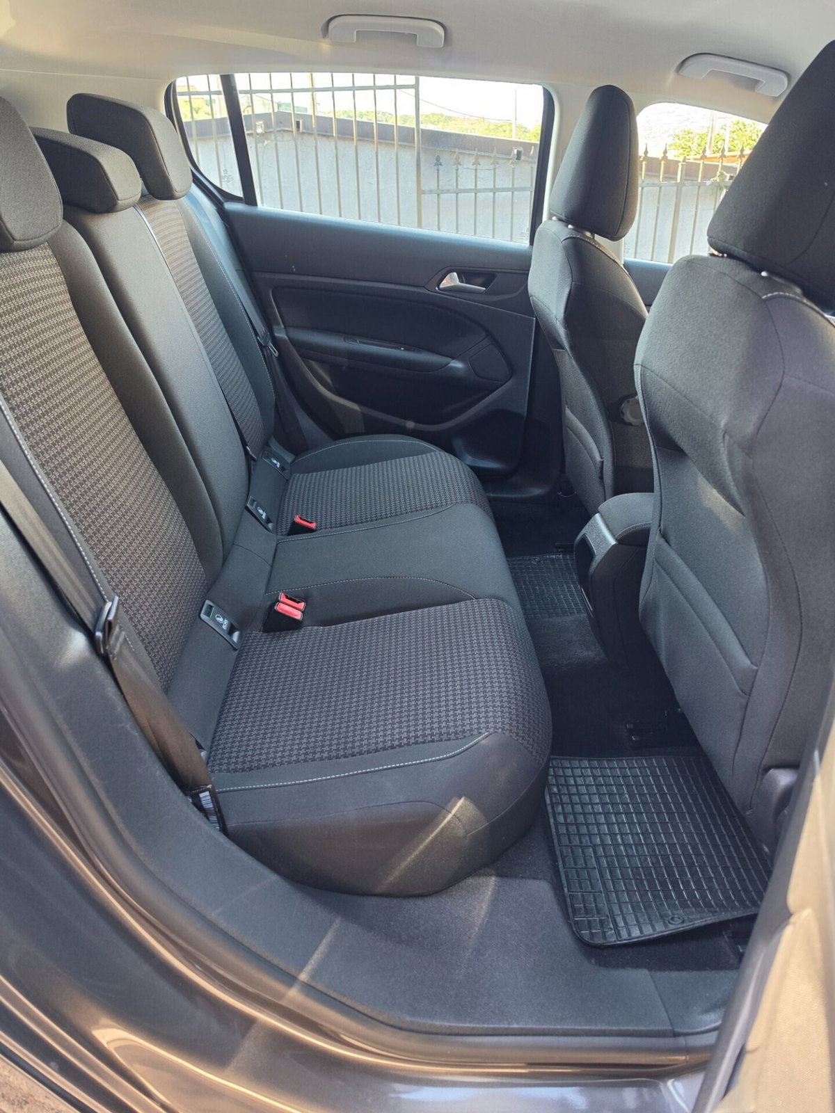 Peugeot 308 BlueHDi 100 S&S Business (7)