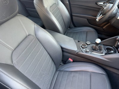 Alfa Romeo Giulia 2.2 Turbodiesel 180 CV AT8 Super (8)