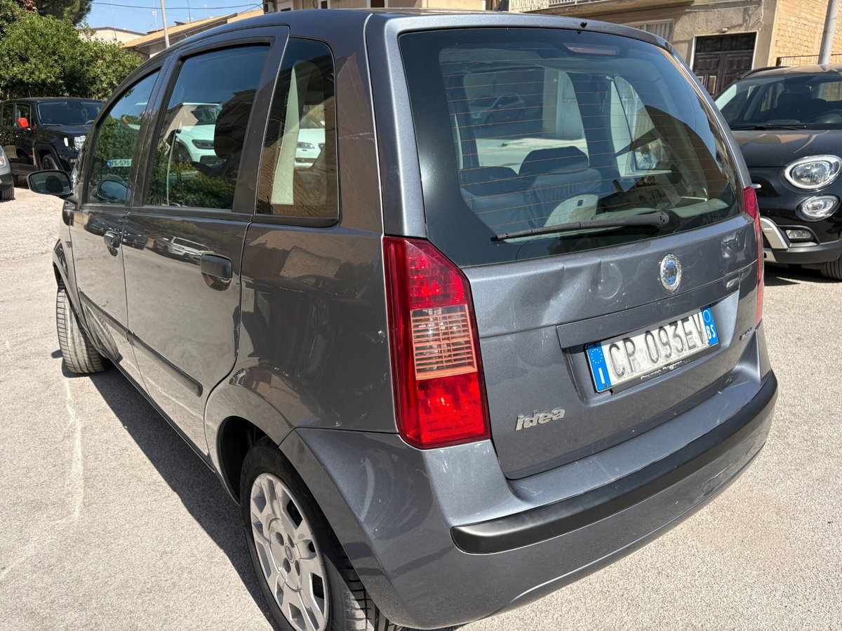Fiat Idea 1.3 Multijet 16V Active (3)
