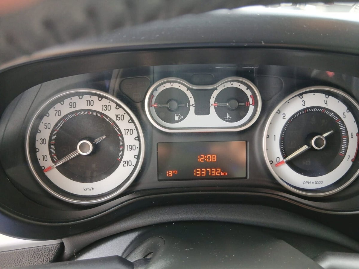 Fiat 500L 1.4 95 CV Lounge (13)