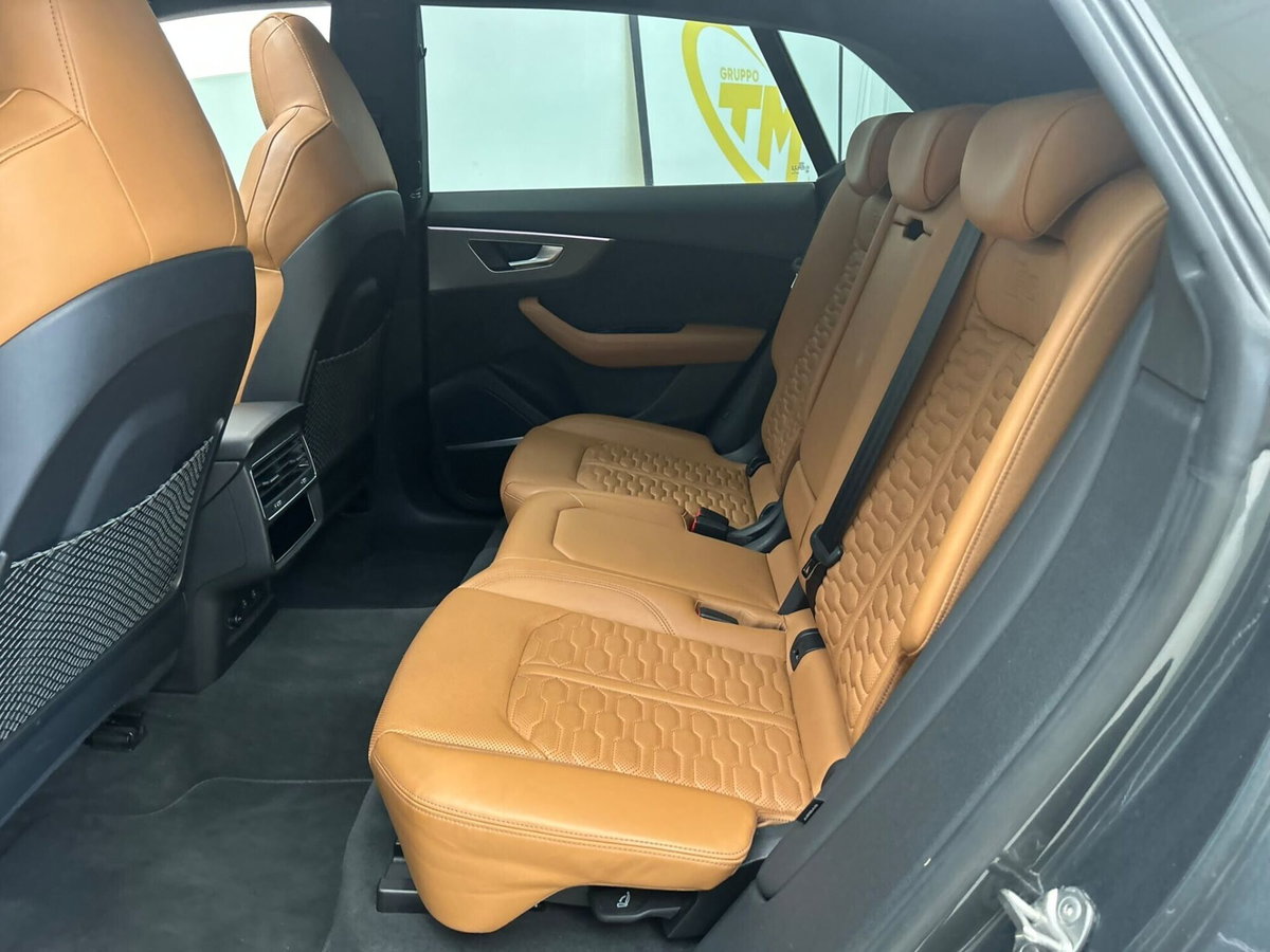 Audi RS Q8 Q8 4.0 mhev quattro tiptronic (13)