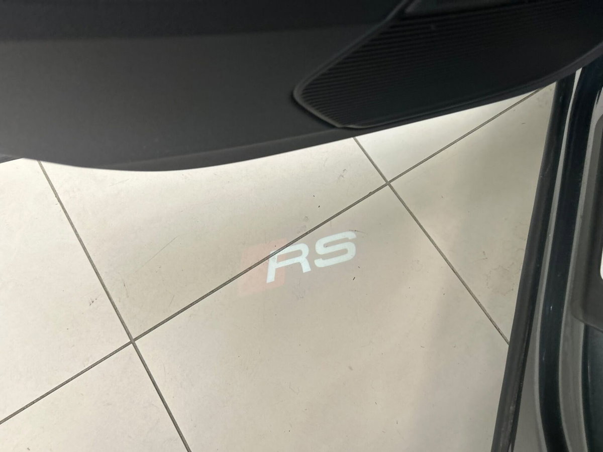 Audi RS Q8 Q8 4.0 mhev quattro tiptronic (16)
