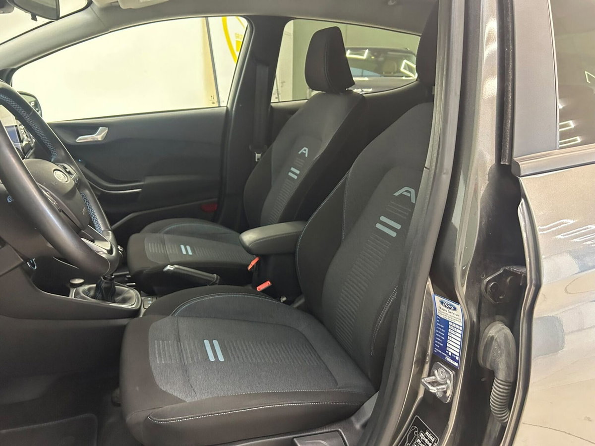 Ford Fiesta Active X 1.0 Ecoboost Hybrid 125 CV 5 porte (9)