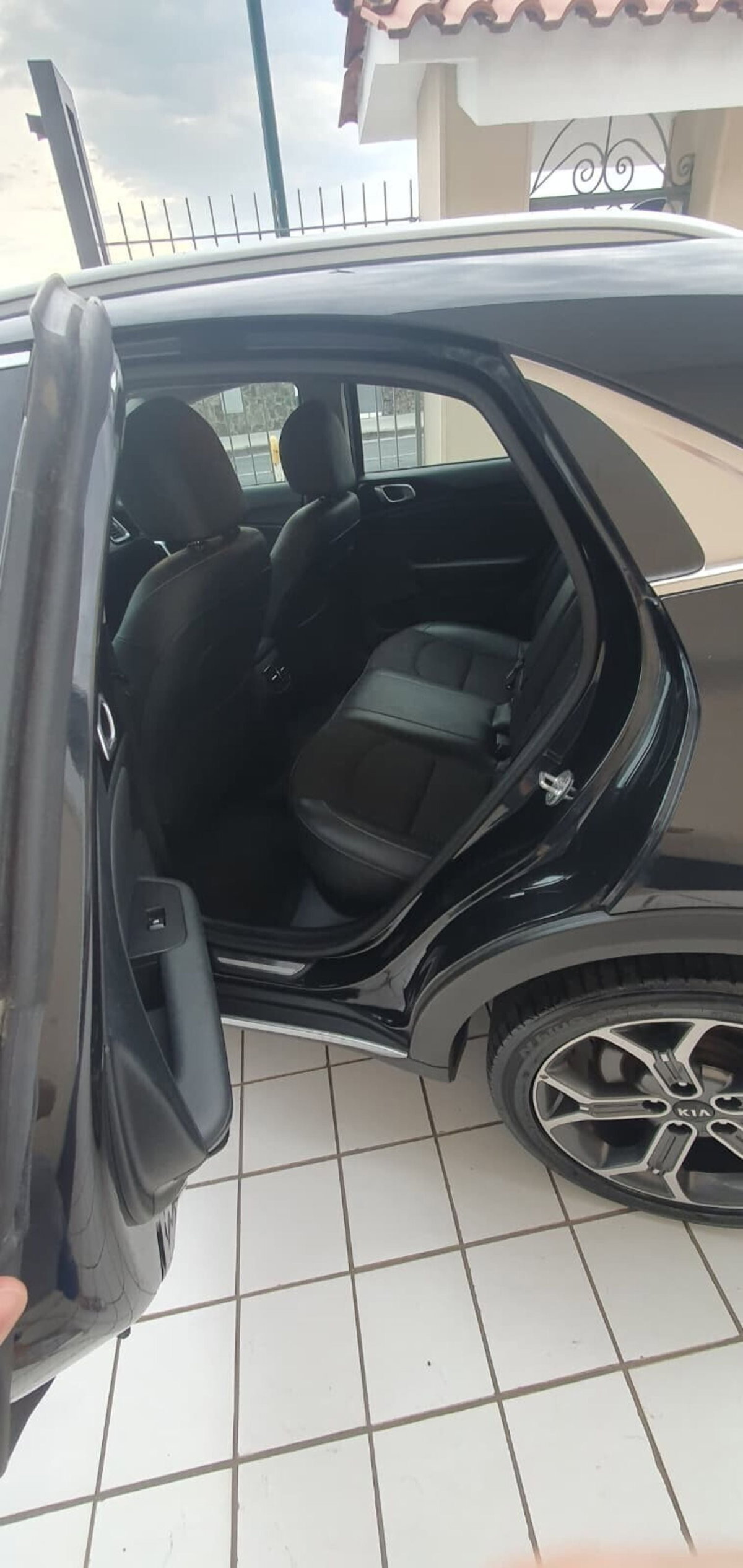 Kia XCeed 1.6 crdi mhev Business 136cv dct (10)